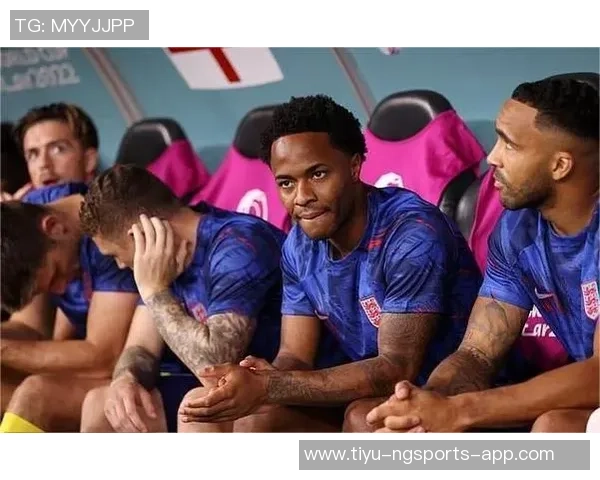 斯特林家遭遇入室抢劫罪犯竟未带走任何贵重物品引发惊讶 斯特林家遭遇入室抢劫罪犯竟未带走任何贵重物品引发惊讶