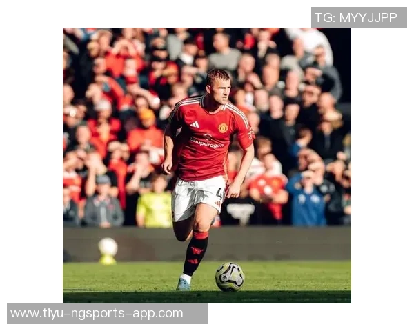 前裁判质疑马林犯规判罚过于严厉认为身体接触不足以判罚点球 前裁判质疑马林犯规判罚过于严厉认为身体接触不足以判罚点球